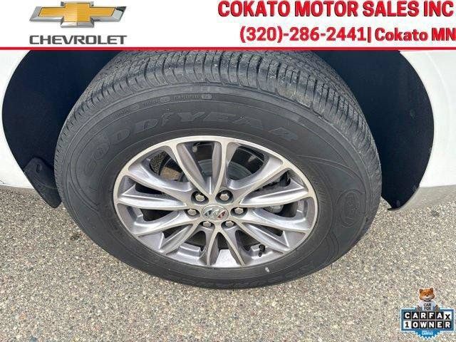 Used 2023 Buick Enclave Essence AWD/4WD image 8