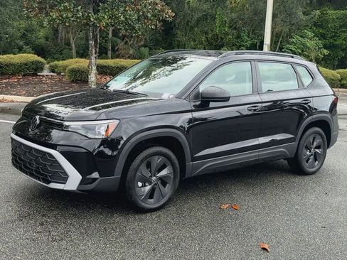 New 2025 Volkswagen Taos S image 4