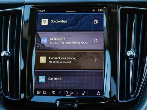 Used 2023 Volvo XC60 B5 Core w/ Climate Package image 16