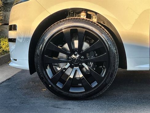 New 2026 Land Rover Range Rover Sport Dynamic SE image 10