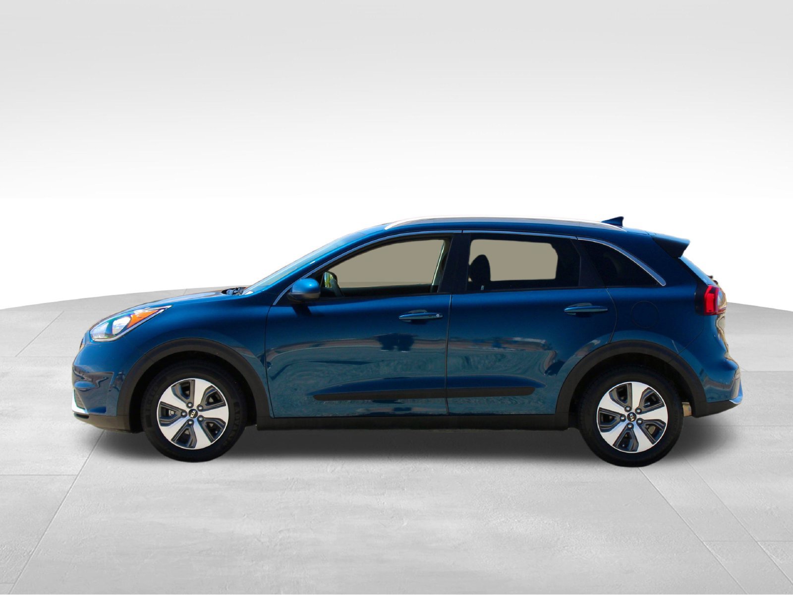 Used 2019 Kia Niro LX FWD image 9