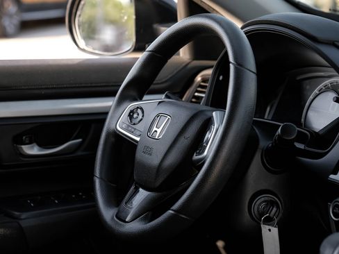 Used 2019 Honda CR-V LX image 18