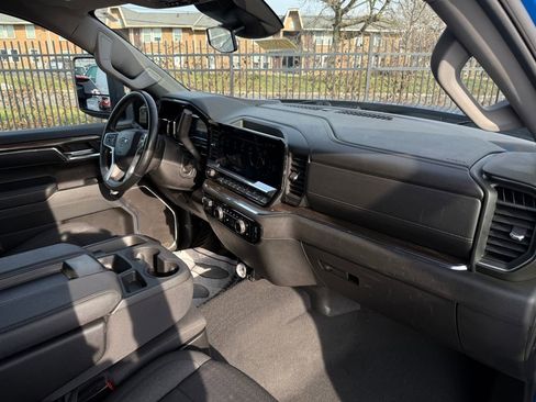 Used 2023 Chevrolet Silverado 1500 RST image 12