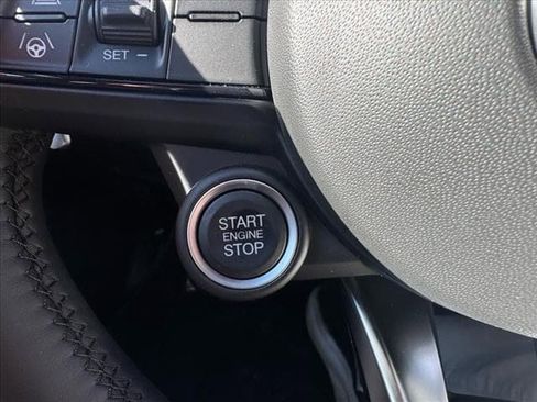 New 2025 Alfa Romeo Giulia AWD w/ Veloce Package AWD image 29