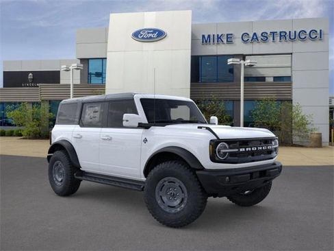 New 2025 Ford Bronco Outer Banks w/ Sasquatch Package image 7