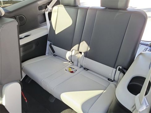 New 2026 Hyundai Ioniq 9 SEL image 21