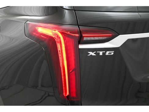 Used 2022 Cadillac XT6 Premium Luxury w/ Technology Package image 25