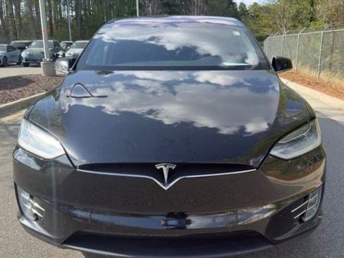 Used 2020 Tesla Model X Long Range image 4