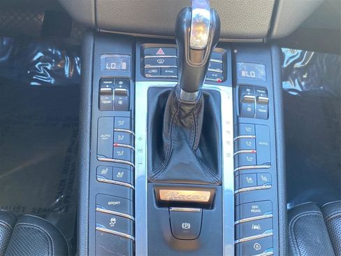 Used 2018 Porsche Macan S AWD/4WD image 39