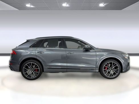 Used 2022 Audi Q8 Prestige AWD/4WD image 8