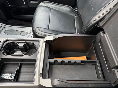 Used 2019 Ford F250 Lariat w/ Lariat Ultimate Package image 37