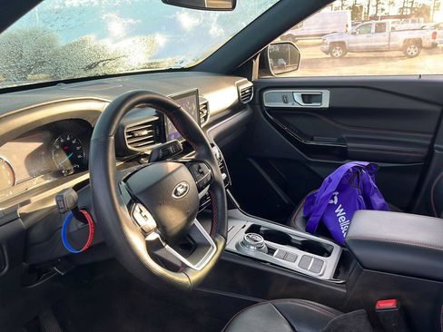 Used 2022 Ford Explorer ST-Line image 8