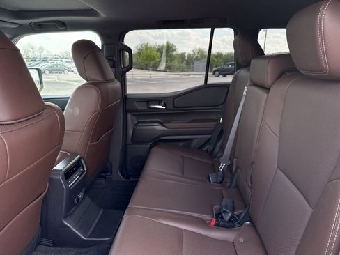 Used 2024 Toyota Land Cruiser image 25