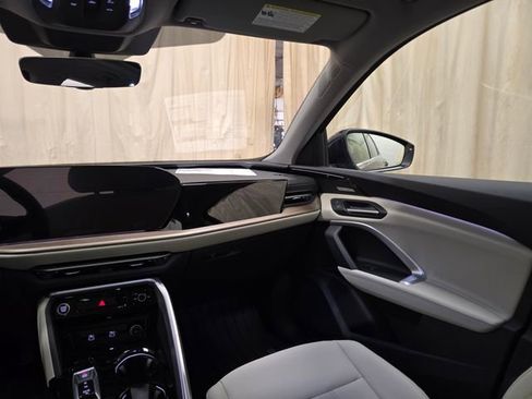 New 2025 Audi Q5 Premium Plus image 32