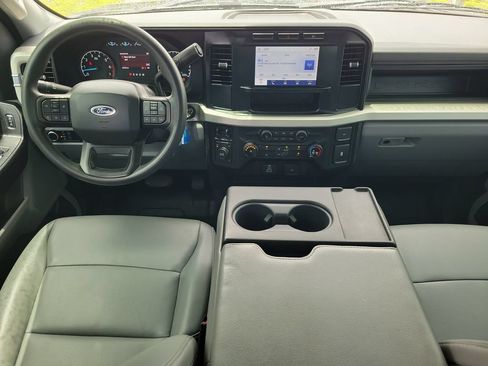Used 2023 Ford F250 XL AWD/4WD image 14