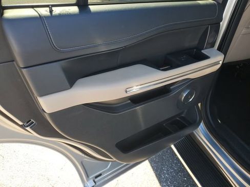 Certified 2023 Ford Expedition Limited image 16
