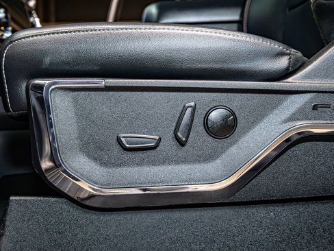 Used 2024 Ford F250 Lariat w/ Lariat Ultimate Package image 19