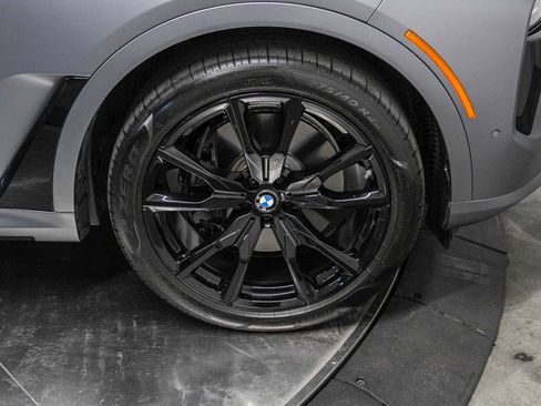 New 2026 BMW X7 M60i image 9