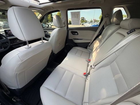 Used 2026 Nissan Rogue Dark Armor FWD image 25