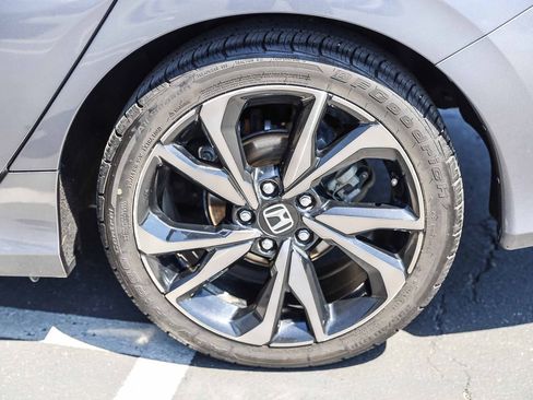 Used 2019 Honda Civic Sport image 8