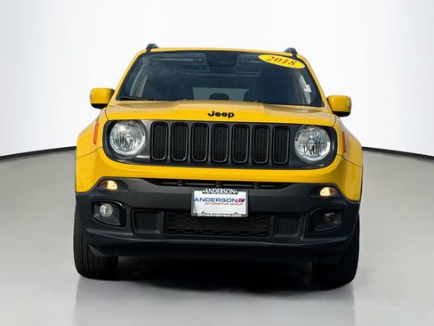 Used 2018 Jeep Renegade Altitude AWD/4WD image 2