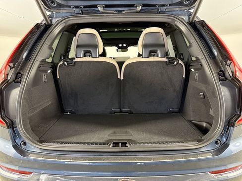 New 2026 Volvo XC90 B6 Plus w/ Protection Package Premier AWD/4WD image 28