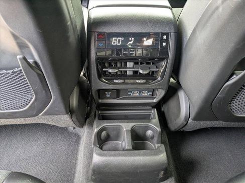 Used 2025 Jeep Grand Cherokee L Altitude RWD image 19