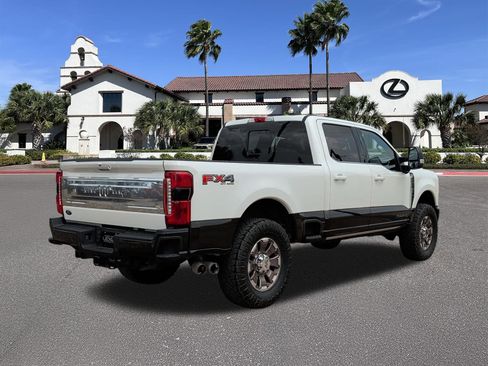 Used 2024 Ford F250 King Ranch w/ FX4 Off-Road Package AWD/4WD image 2