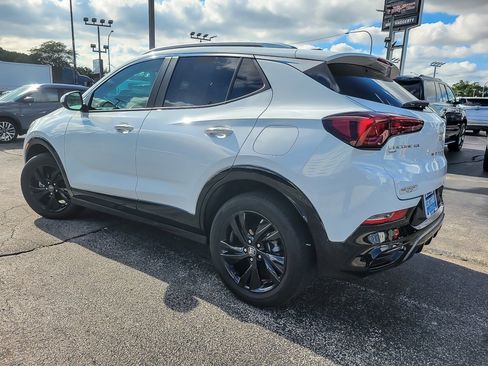 Used 2024 Buick Encore GX Sport Touring image 6