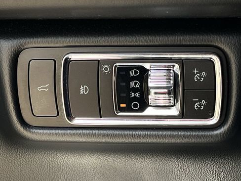 Used 2023 Lincoln Aviator Reserve w/ Equipment Group 201A RWD image 20