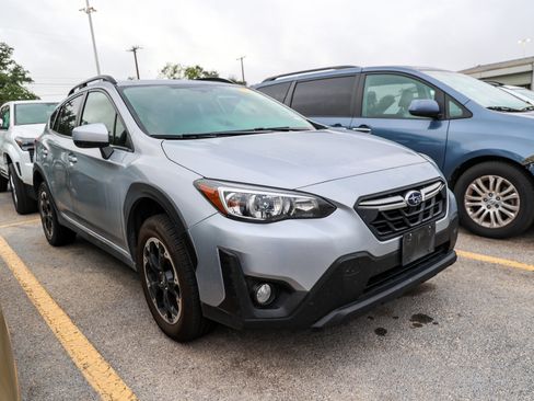 Used 2023 Subaru Crosstrek 2.0i Premium AWD/4WD image 6