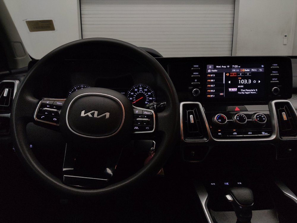 Used 2022 Kia Sorento LX FWD image 22