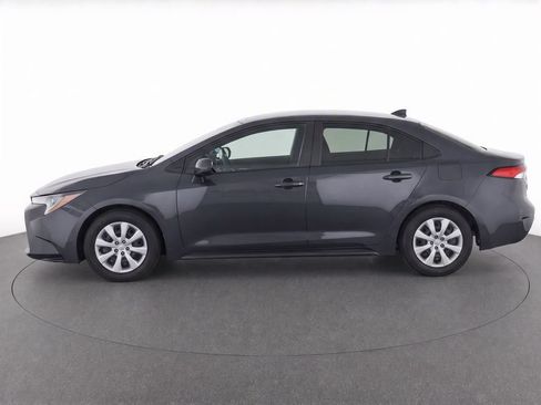 Used 2024 Toyota Corolla LE FWD image 2