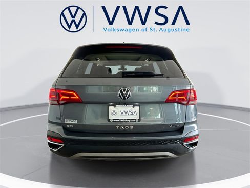 Used 2022 Volkswagen Taos SEL image 7