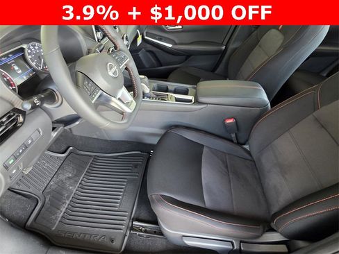 New 2025 Nissan Sentra SR w/ Midnight Edition image 7