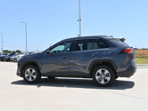 Used 2023 Toyota RAV4 XLE w/ Convenience Package AWD/4WD image 6