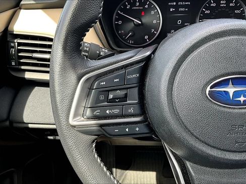 Used 2024 Subaru Outback Premium AWD/4WD image 11