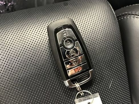 Used 2025 Lincoln Navigator L Reserve AWD/4WD image 46