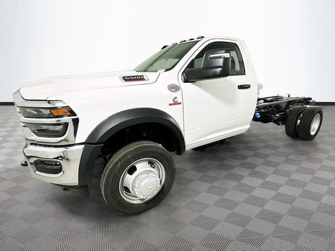 New 2026 RAM 5500 Tradesman w/ Chrome Appearance Group AWD/4WD image 12