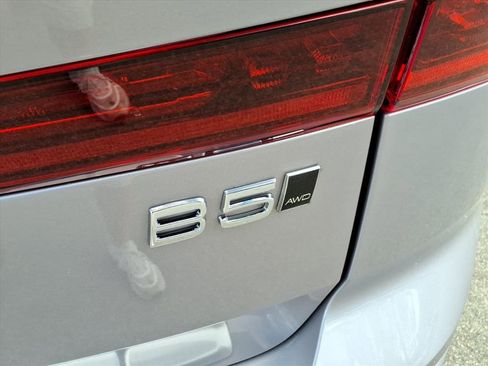 New 2026 Volvo XC60 B5 Ultra w/ Protection Package Premier AWD/4WD image 6
