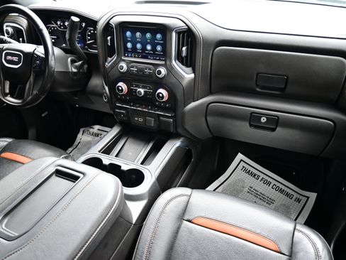 Used 2022 GMC Sierra 1500 AT4 w/ AT4 Preferred Package AWD/4WD image 21