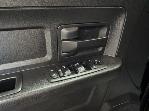 Used 2017 RAM 1500 Express w/ Black Ram 1500 Express Group image 14