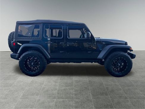 Used 2023 Jeep Wrangler Sport image 7