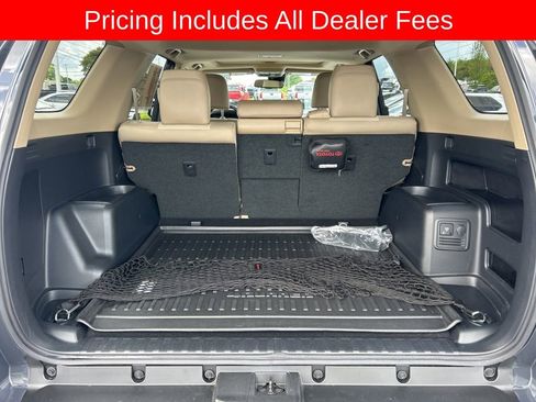 Used 2024 Toyota 4Runner SR5 Premium w/ Moonroof Package AWD/4WD image 17