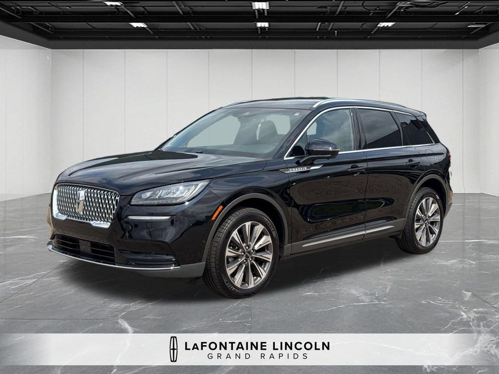 Certified 2022 Lincoln Corsair Reserve w/ Equipment Group 201A AWD/4WD image 1