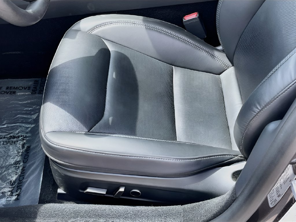Used 2025 Tesla Model 3 Long Range RWD image 19