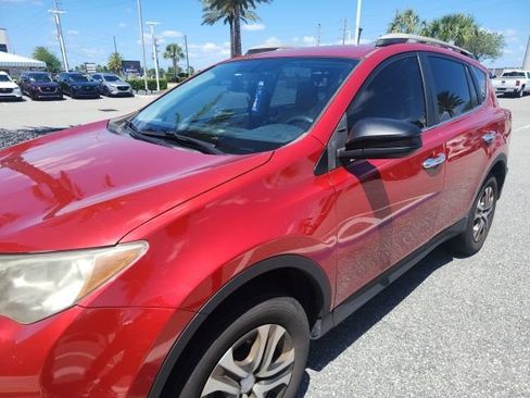 Used 2013 Toyota RAV4 LE image 4