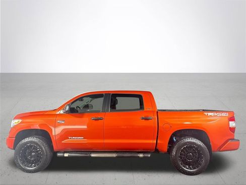 Used 2017 Toyota Tundra SR5 image 9