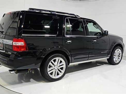 Used 2017 Ford Expedition Platinum RWD image 8