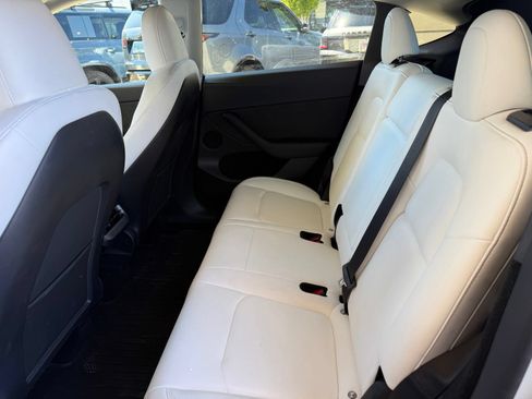 Used 2023 Tesla Model Y Long Range AWD/4WD image 17